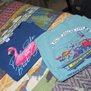 Ladies sz Large shorts sleeve tshirts